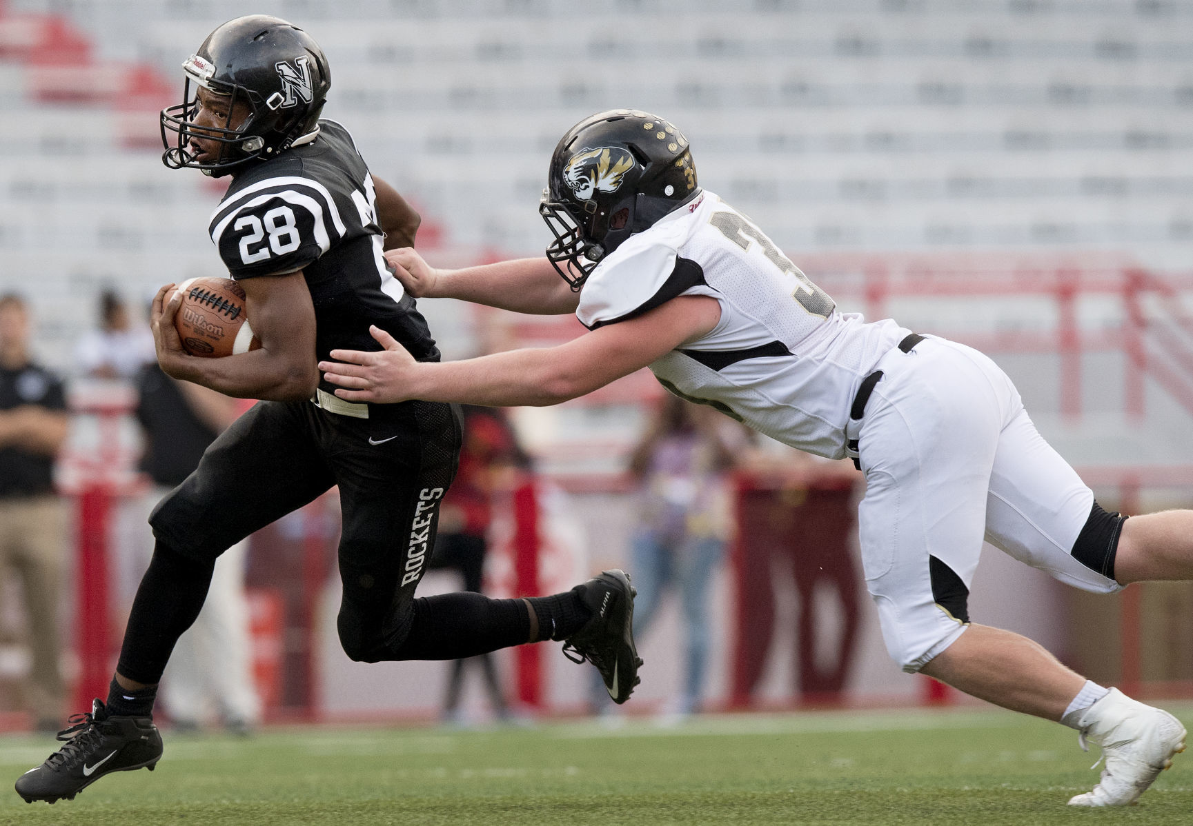 Photos: Fremont football vs. Lincoln Northeast, 9.30.17